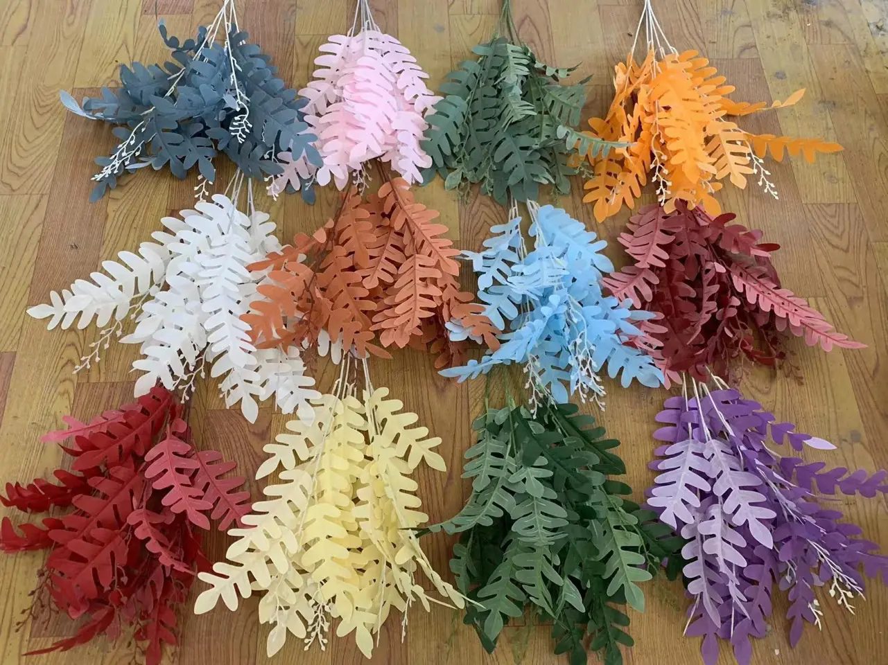 Điểm Lá Xẻ Loại