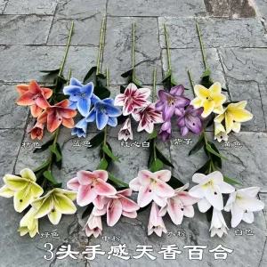 Hoa Ly Cao Su 3 Bông